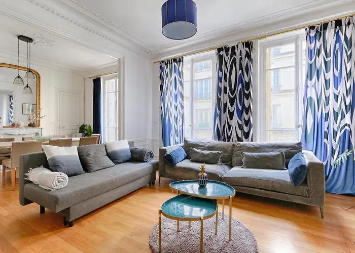 Victor Hugo Trocadero Luxury Apartment 4Br