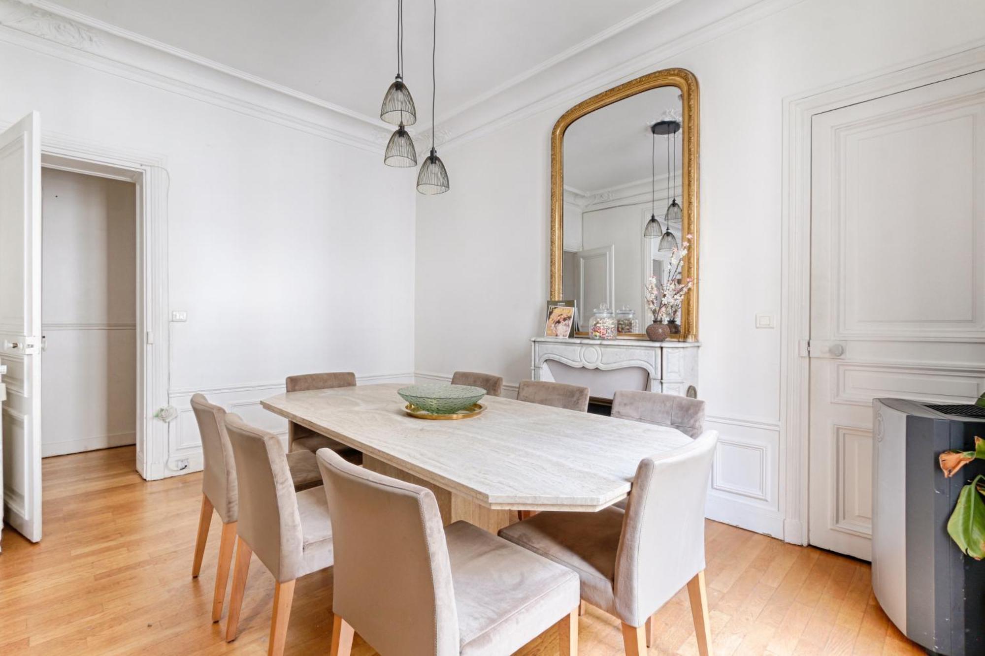 Apartment Victor Hugo Trocadero Luxury 4br Paris