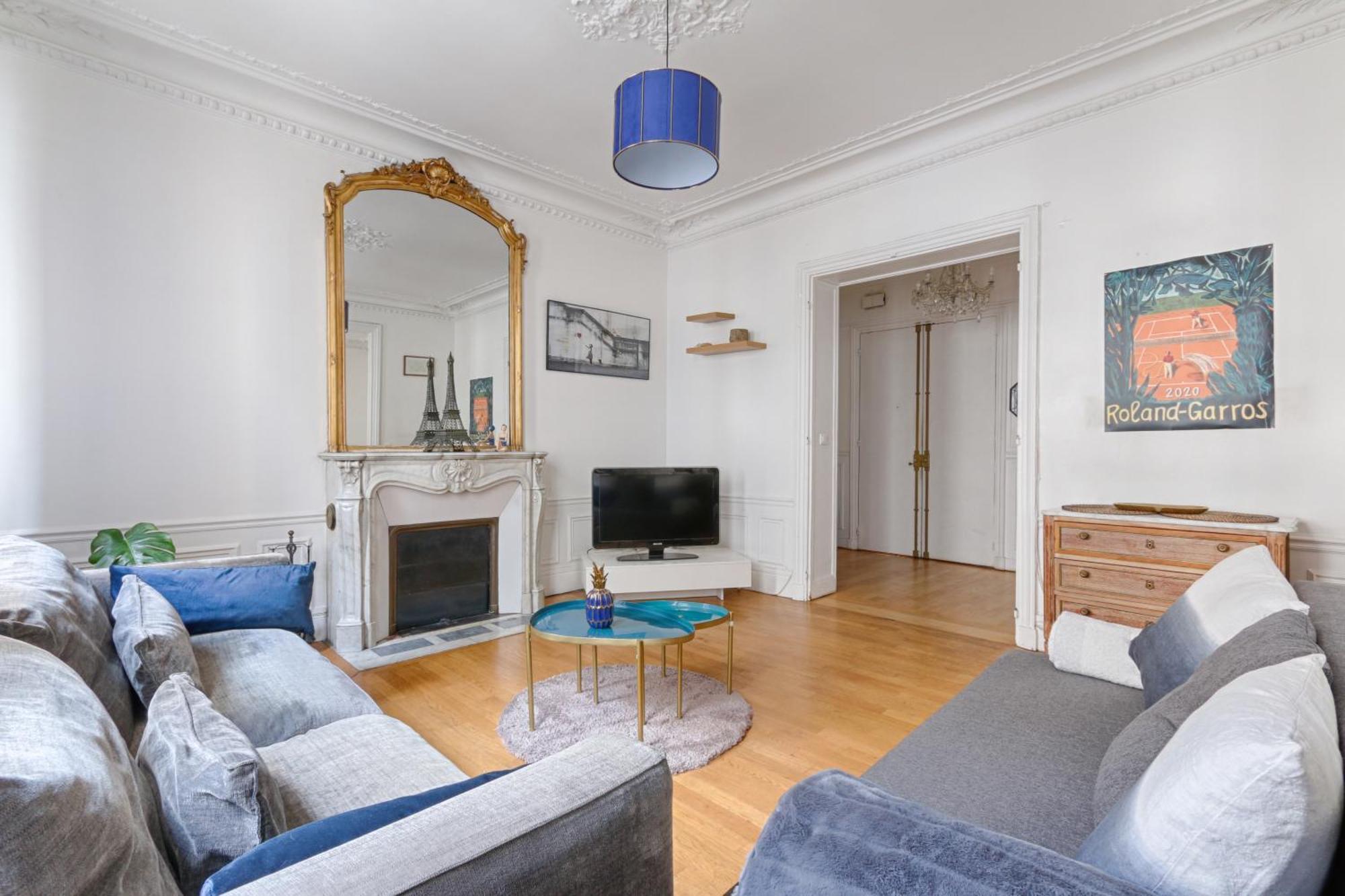 Victor Hugo Trocadero Luxury 4br Paris