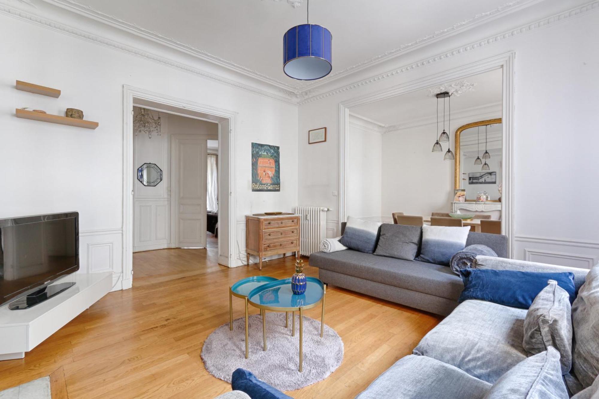 Victor Hugo Trocadero Luxury 4br Apartment *